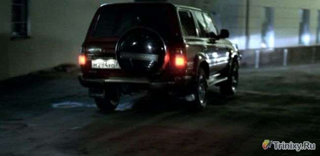 На яких автомобілях їздили злочинці у фільмі Бумер (14 фото)