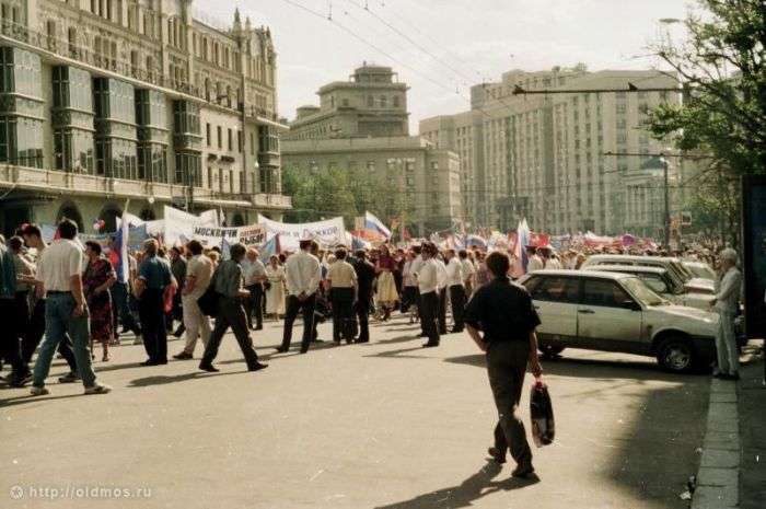 Столиця нашої країни в 90-х роках минулого століття (106 фото)