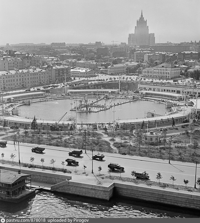Архивные фотографии Москвы. мир