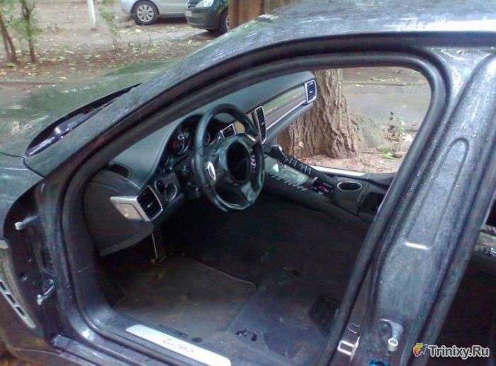 Суворі автограбители в Ростові-на-Дону (3 фото)