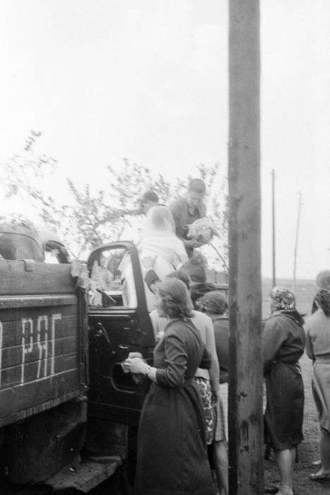 Сільське весілля 1964 року в Рязанській області (56 фото)