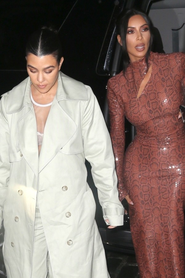 Сестрички в НЙ kim kardashian