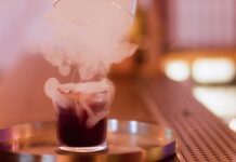 Коктейль з рідким азотом розриває шлунок чоловіка: клінічний випадок